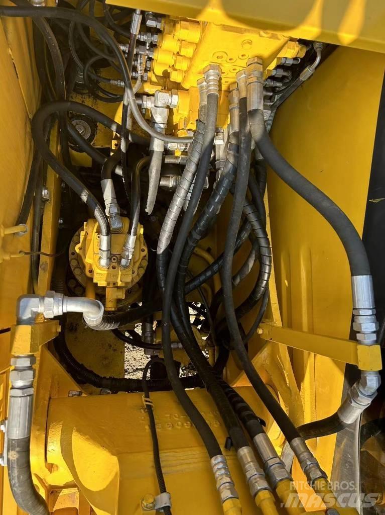 Komatsu PC 130 Vidēja lieluma ekskavatori 7 t - 12 t