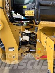 CAT 938M Iekrāvēji uz riteņiem