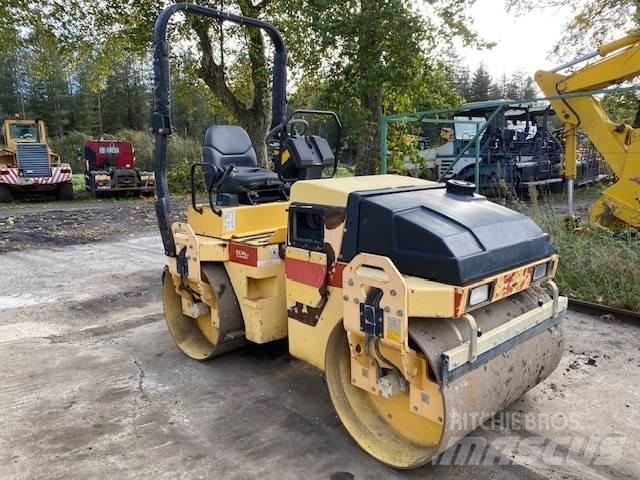 Dynapac CC 142 Divvalču grunts veltņi