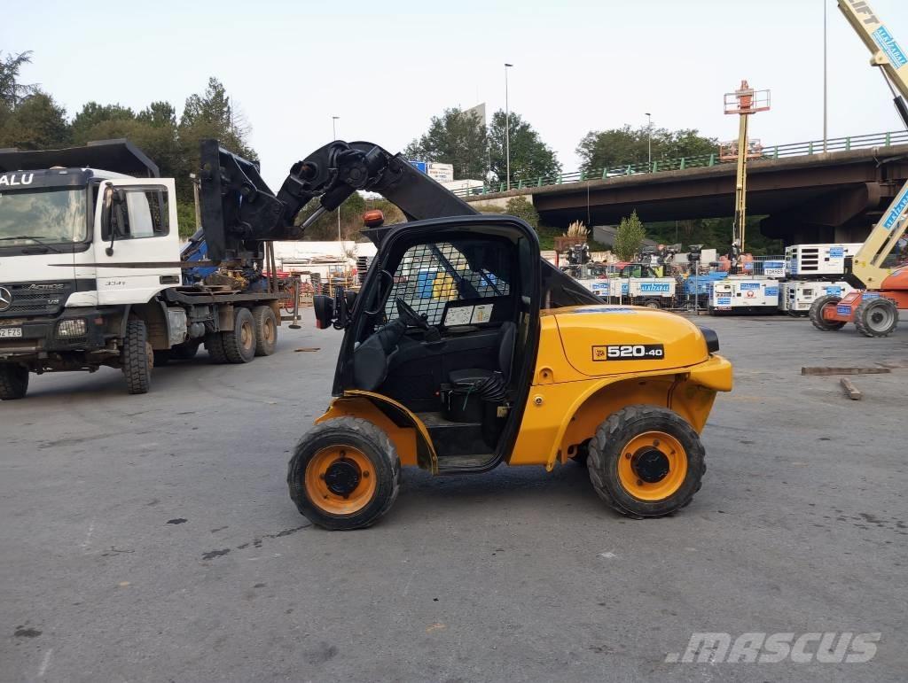 JCB 520-40 Teleskopiskie manipulatori