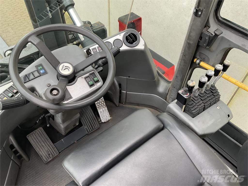 Kalmar DCE 140-6 Tehnika ar dīzeļa dzinēju