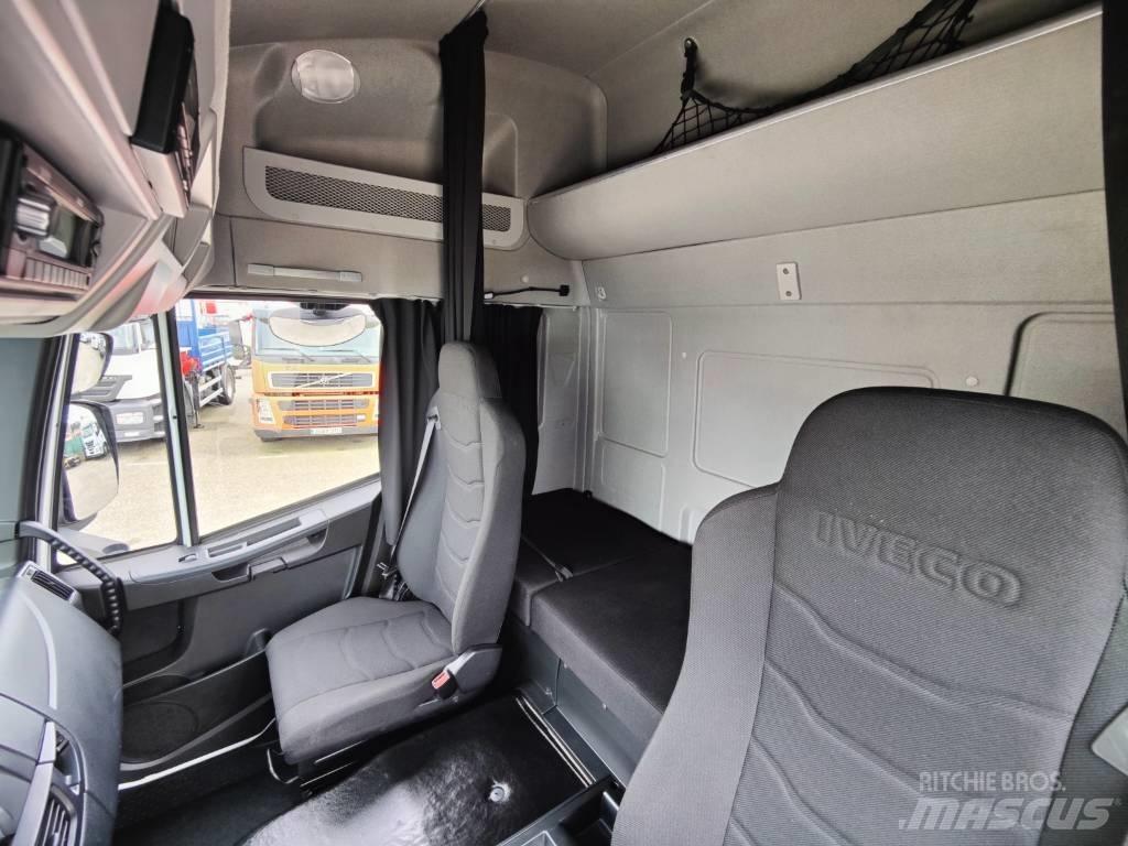 Iveco 180E 28 Furgons