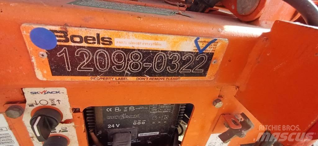 SkyJack SJIII 3219 Šķerveida pacēlāji