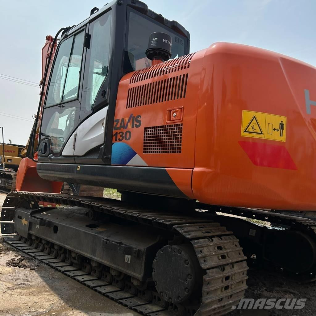 Hitachi 130 Kāpurķēžu ekskavatori