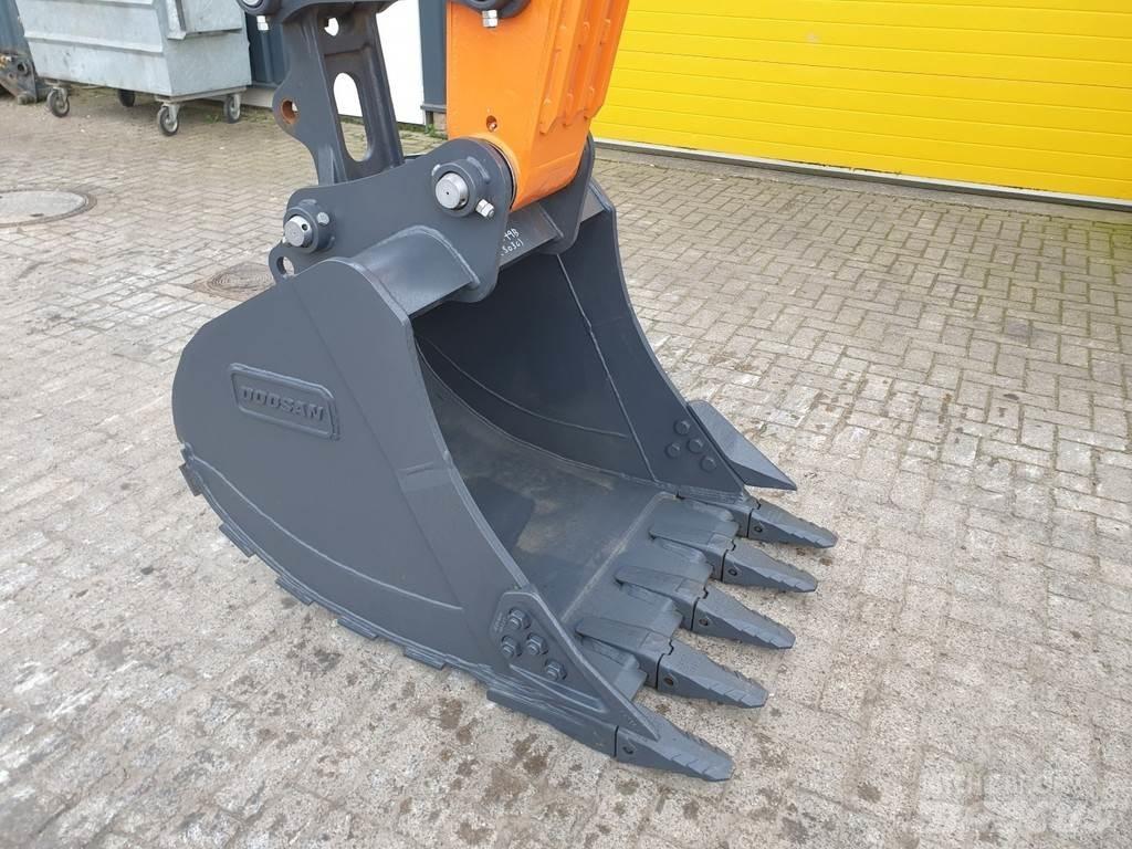 Develon DX140LC Kāpurķēžu ekskavatori