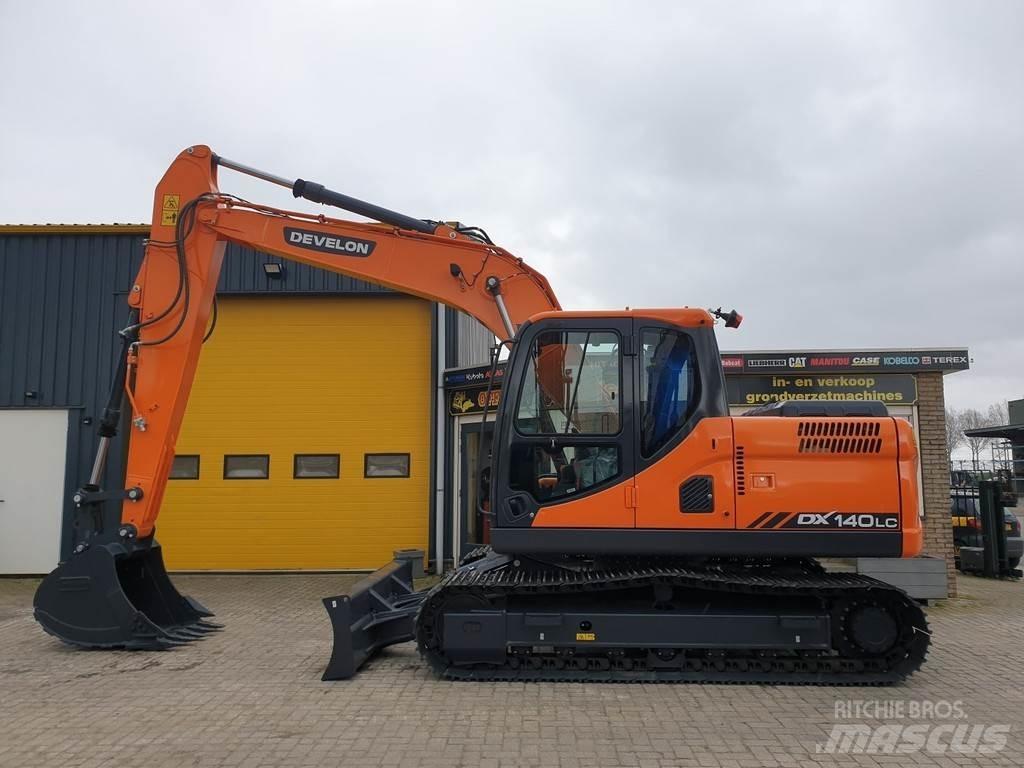Develon DX140LC Kāpurķēžu ekskavatori