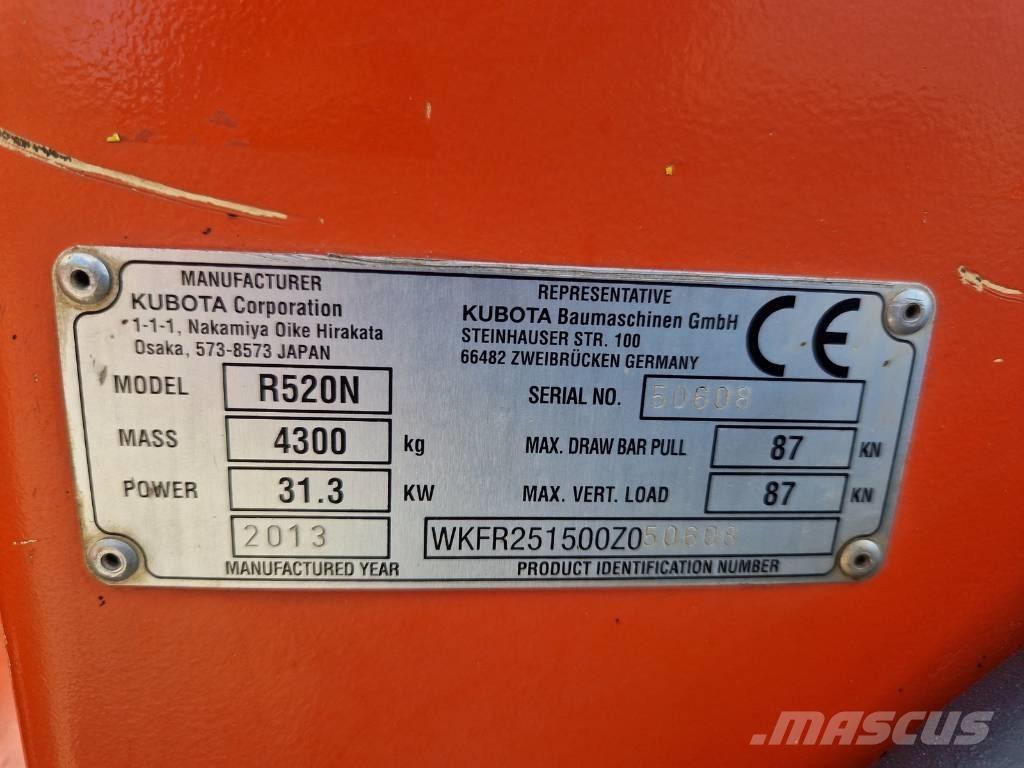 Kubota R 520 N Iekrāvēji uz riteņiem