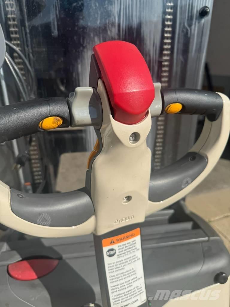 Crown ST3000-25 Elektriskie iekrāvēji