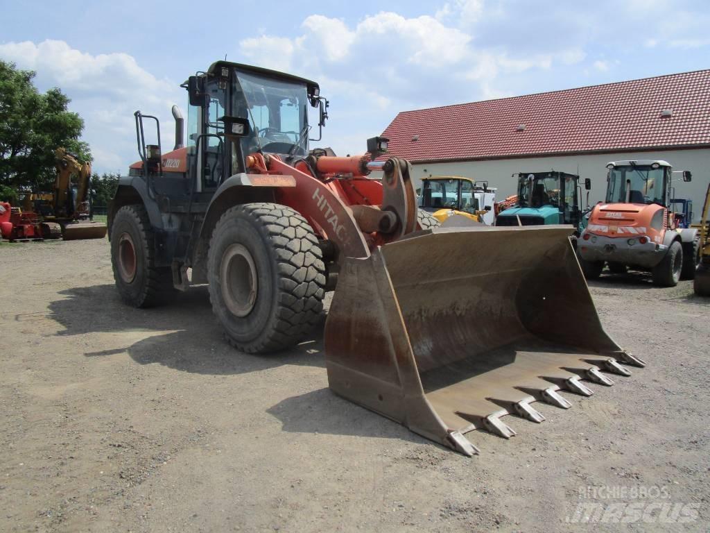 Hitachi ZW 220  Waage Iekrāvēji uz riteņiem