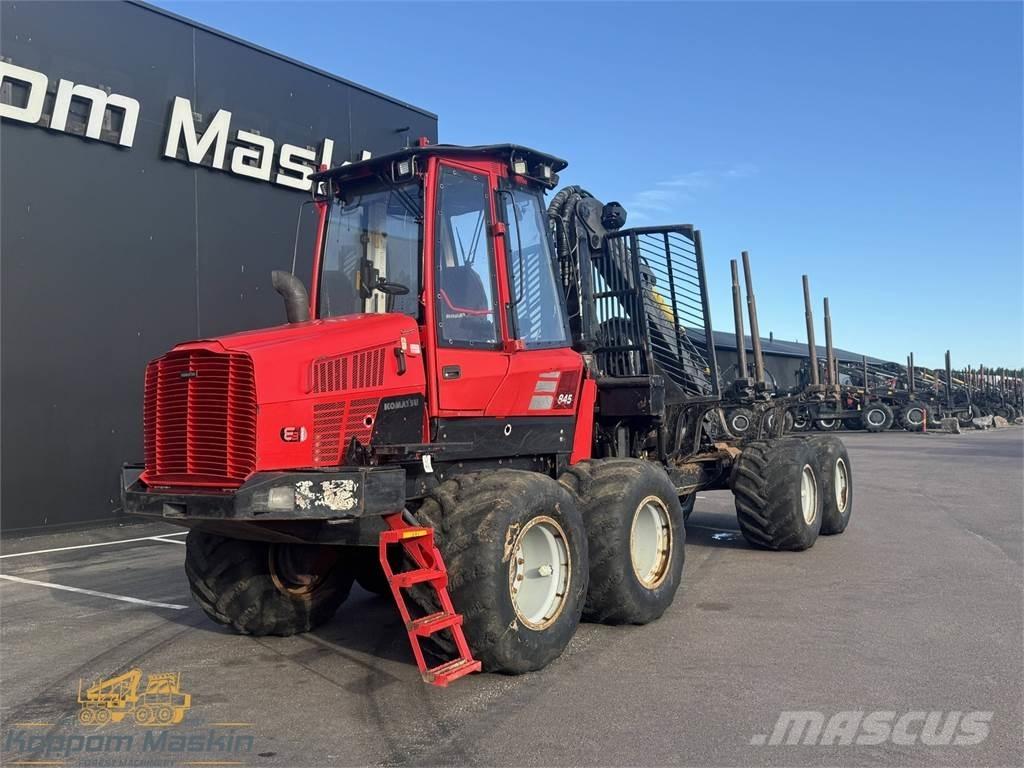Komatsu 845 Forvarderi