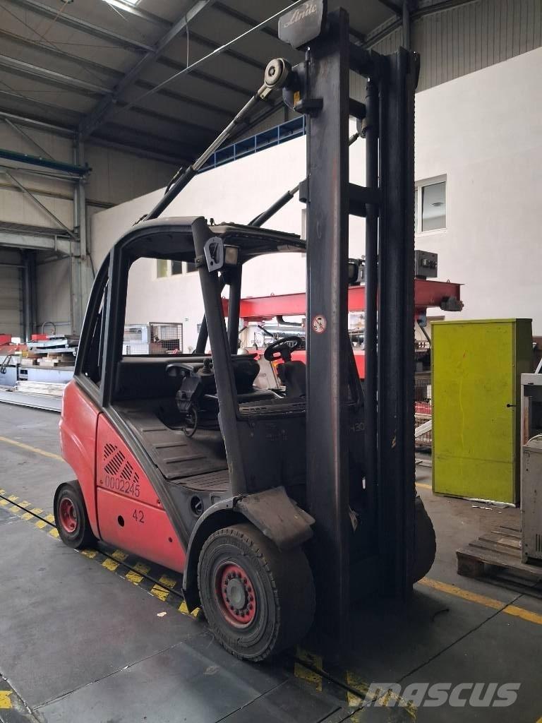 Linde H30D-01 Tehnika ar dīzeļa dzinēju