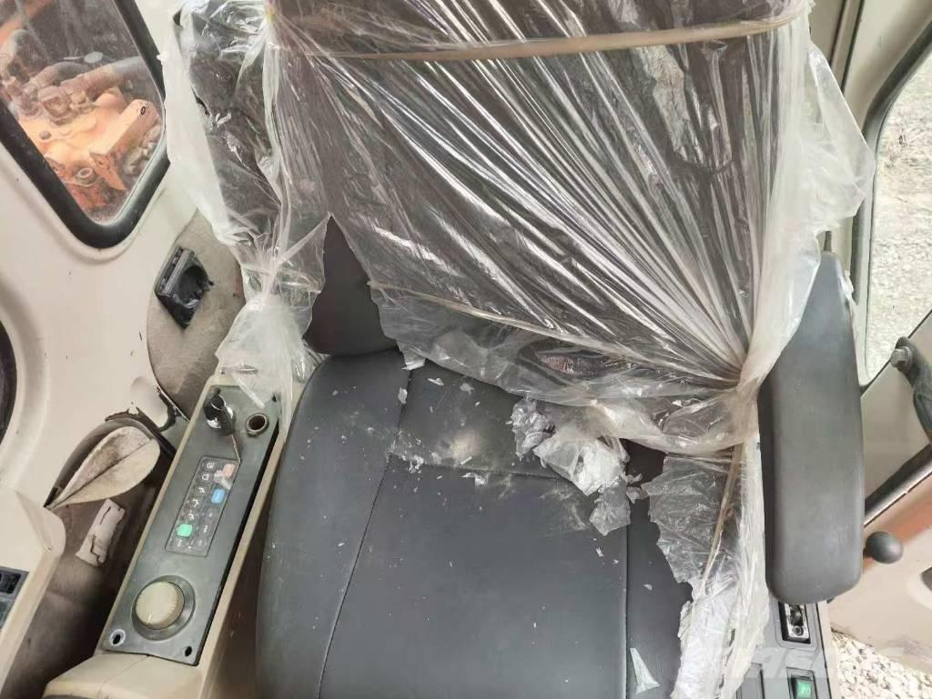 Doosan DH 210 W-7 Ekskavatori uz riteņiem