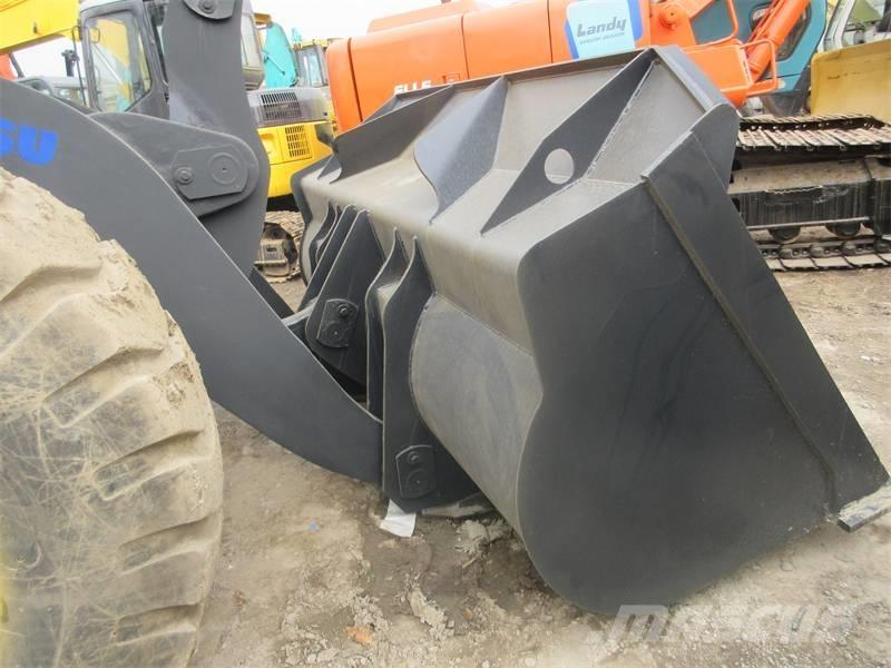 Komatsu WA 380 Iekrāvēji uz riteņiem