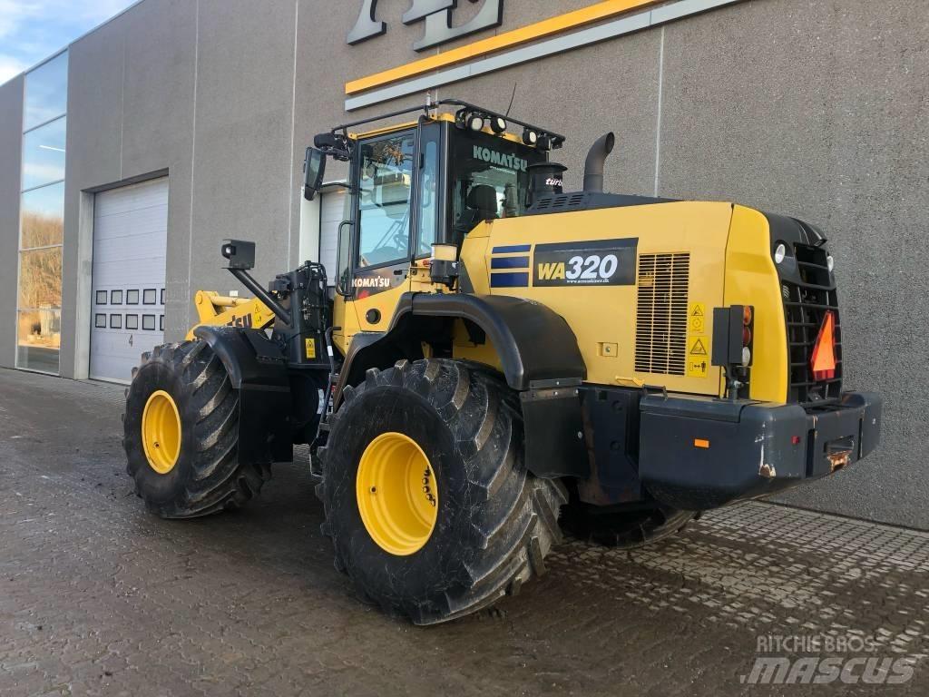 Komatsu WA 320-8 Iekrāvēji uz riteņiem