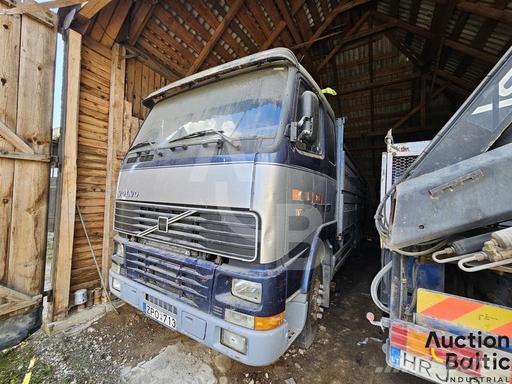 Volvo FH12 Platformas/izkraušana no sāniem