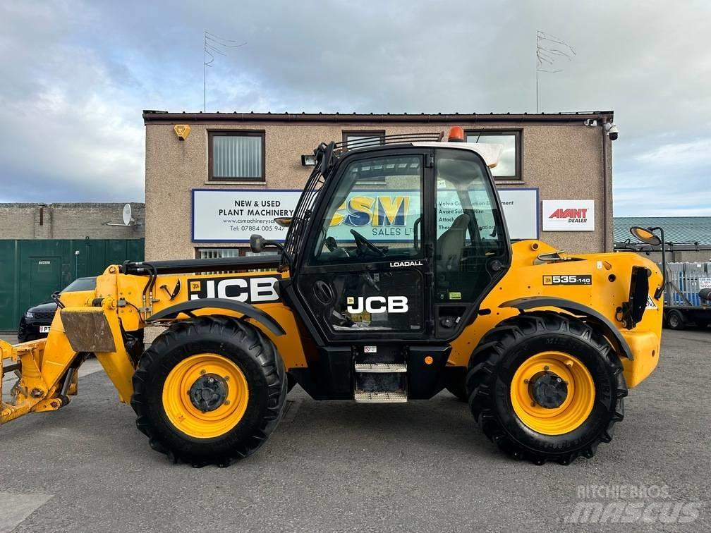 JCB 535-140 Hiviz Teleskopiskie manipulatori