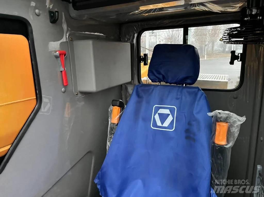 XCMG XCT 25 Visurgājēji celtņi
