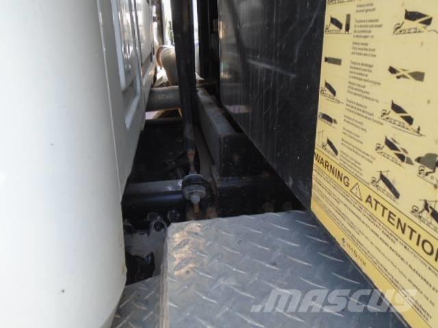 Mack GRANITE GR64B Pašizgāzējs