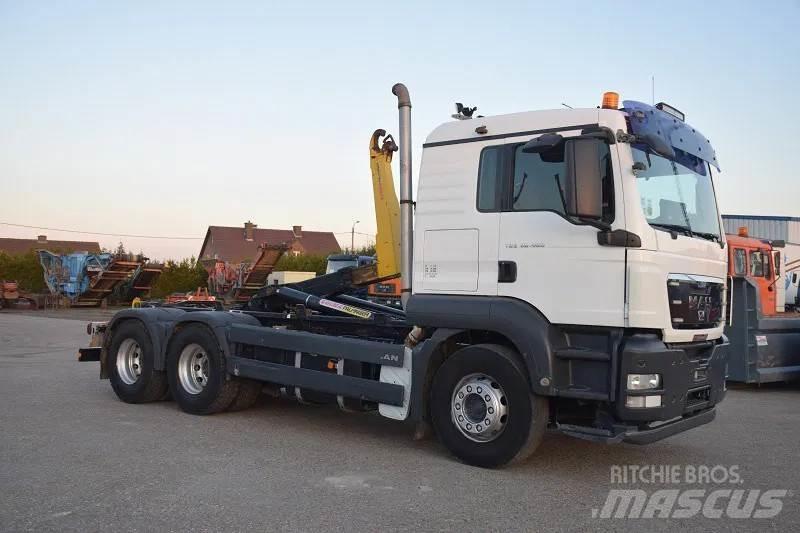 MAN TGS 26.400 Treileri ar āķi