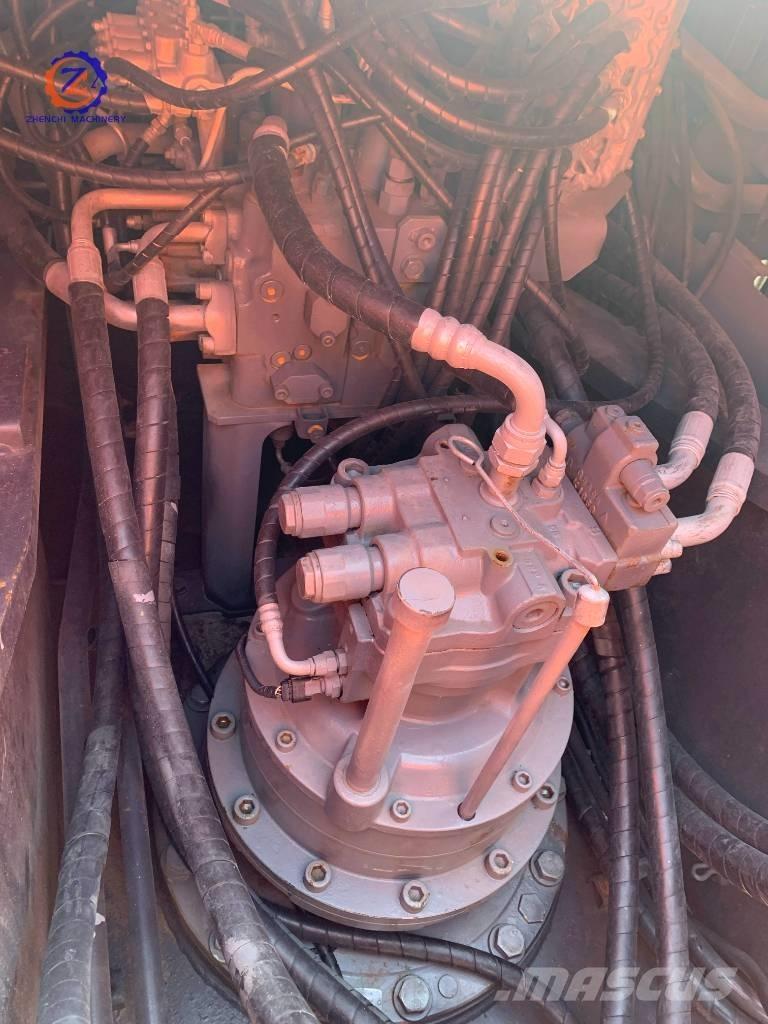 Hitachi ZX 240 Kāpurķēžu ekskavatori