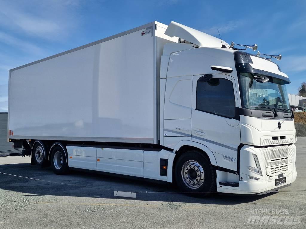 Volvo FM500 6x2 Furgons