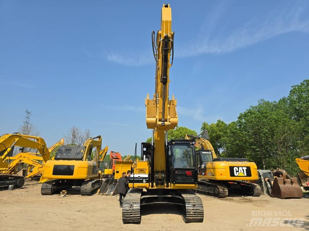 CAT 320 D 2 Vidēja lieluma ekskavatori 7 t - 12 t