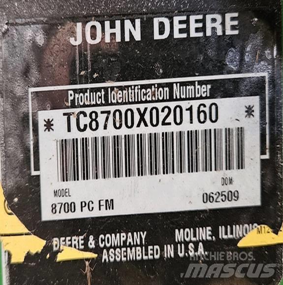 John Deere 8700 Golfa tehnika