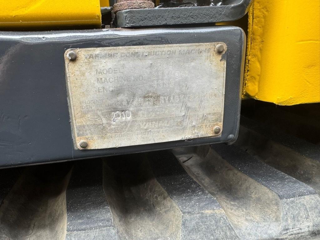 Yanmar C 30 R-2 Kāpurķēžu pašizkrāvējs