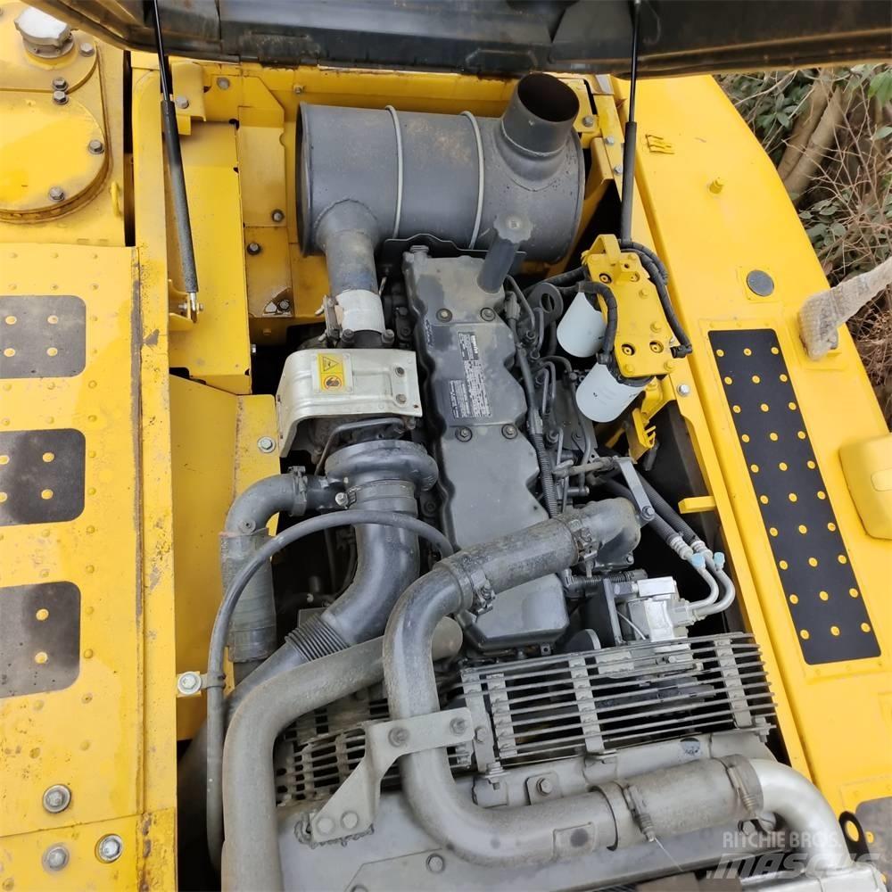 Komatsu PC 210 LC Kāpurķēžu ekskavatori