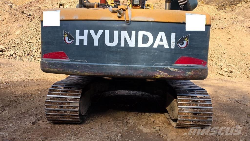 Hyundai Robex 220 LC Kāpurķēžu ekskavatori