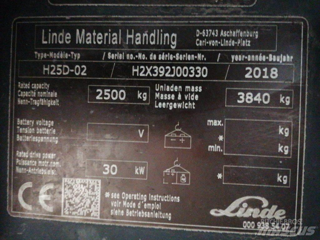 Linde H25D-02 Tehnika ar dīzeļa dzinēju
