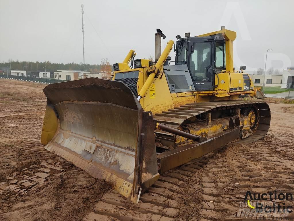 Komatsu D85PX-15 Kāpurķēžu buldozeri