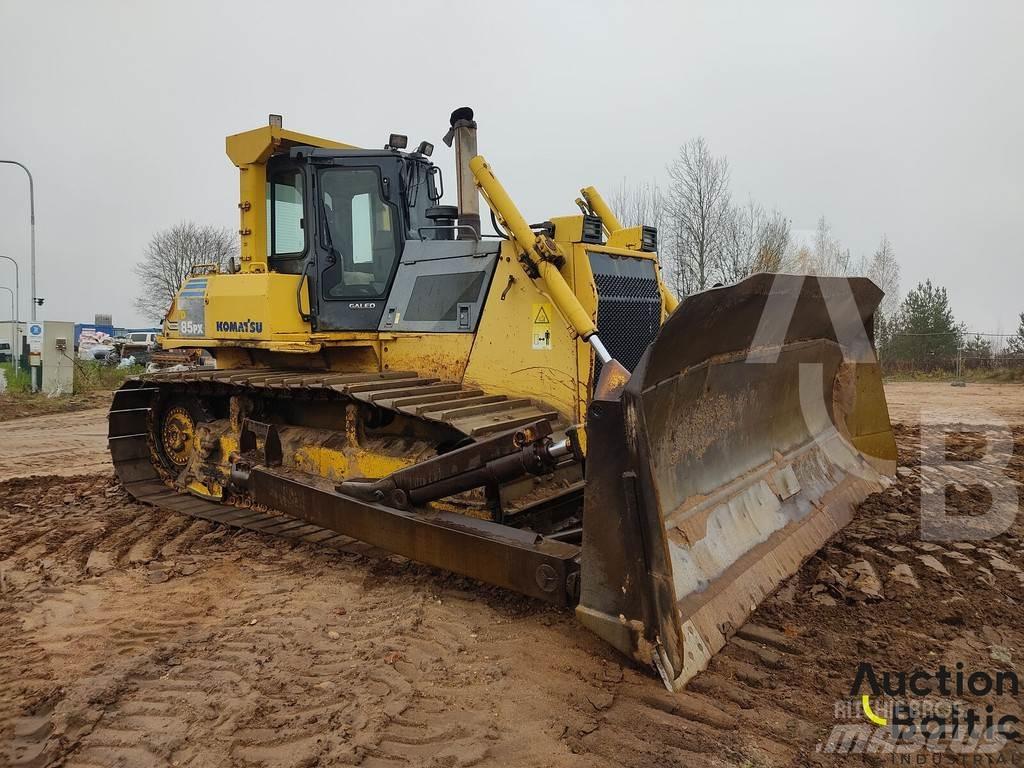 Komatsu D85PX-15 Kāpurķēžu buldozeri
