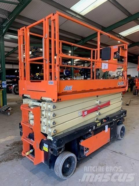 JLG 4045R Šķerveida pacēlāji