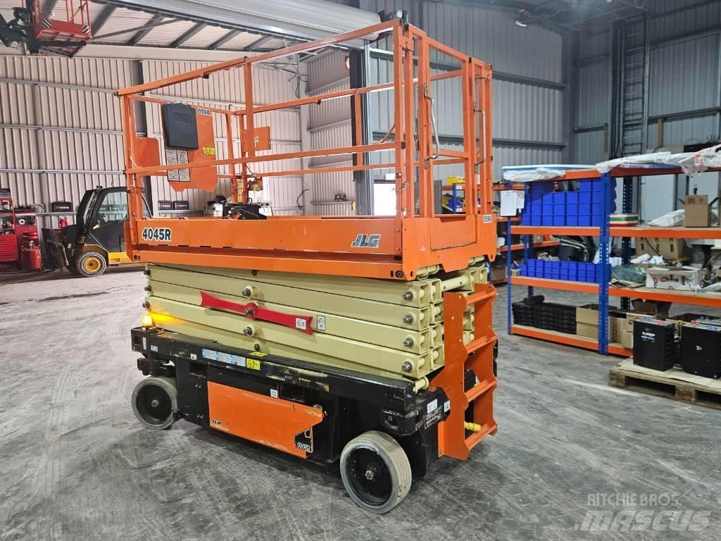 JLG 4045R Šķerveida pacēlāji