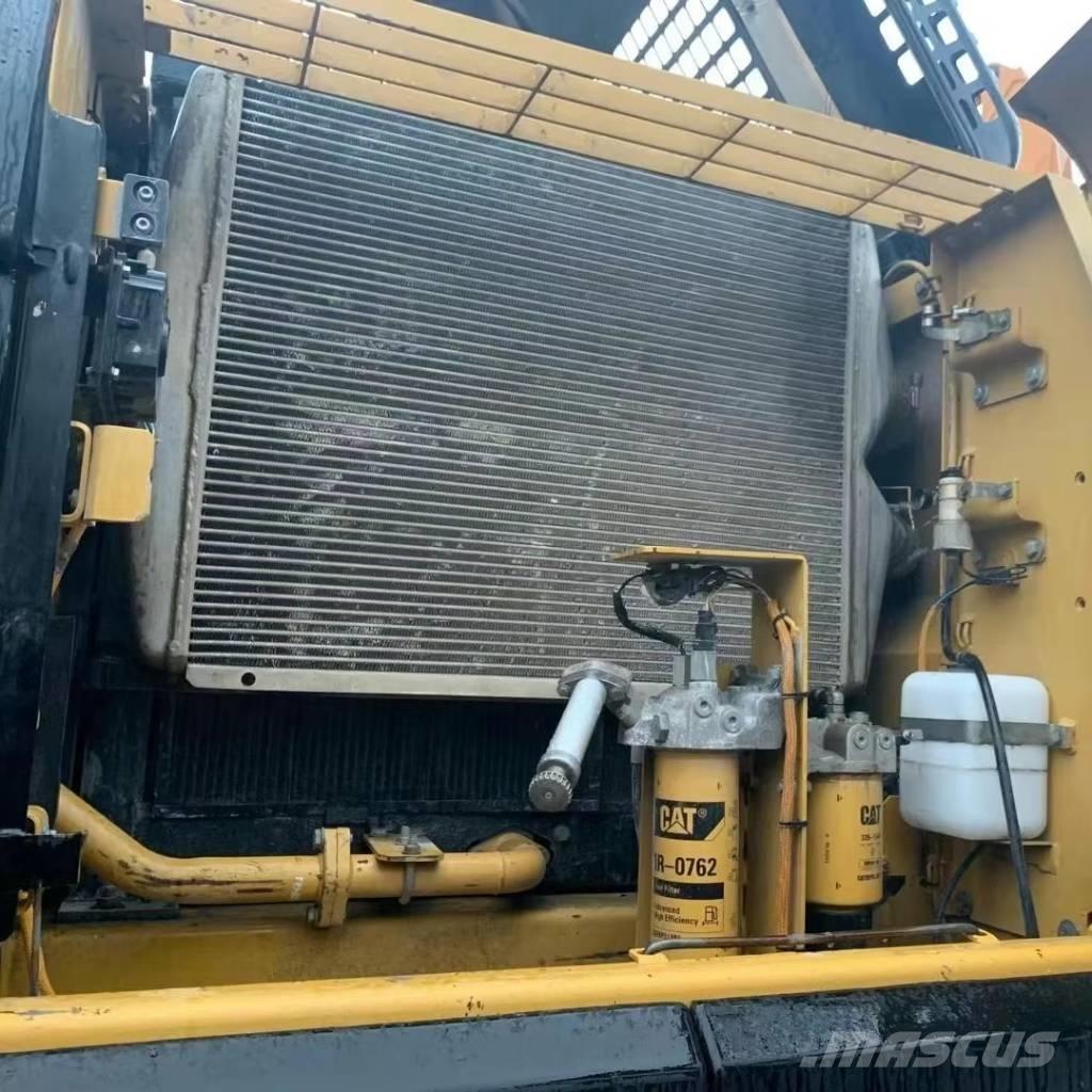 CAT 329 Kāpurķēžu ekskavatori