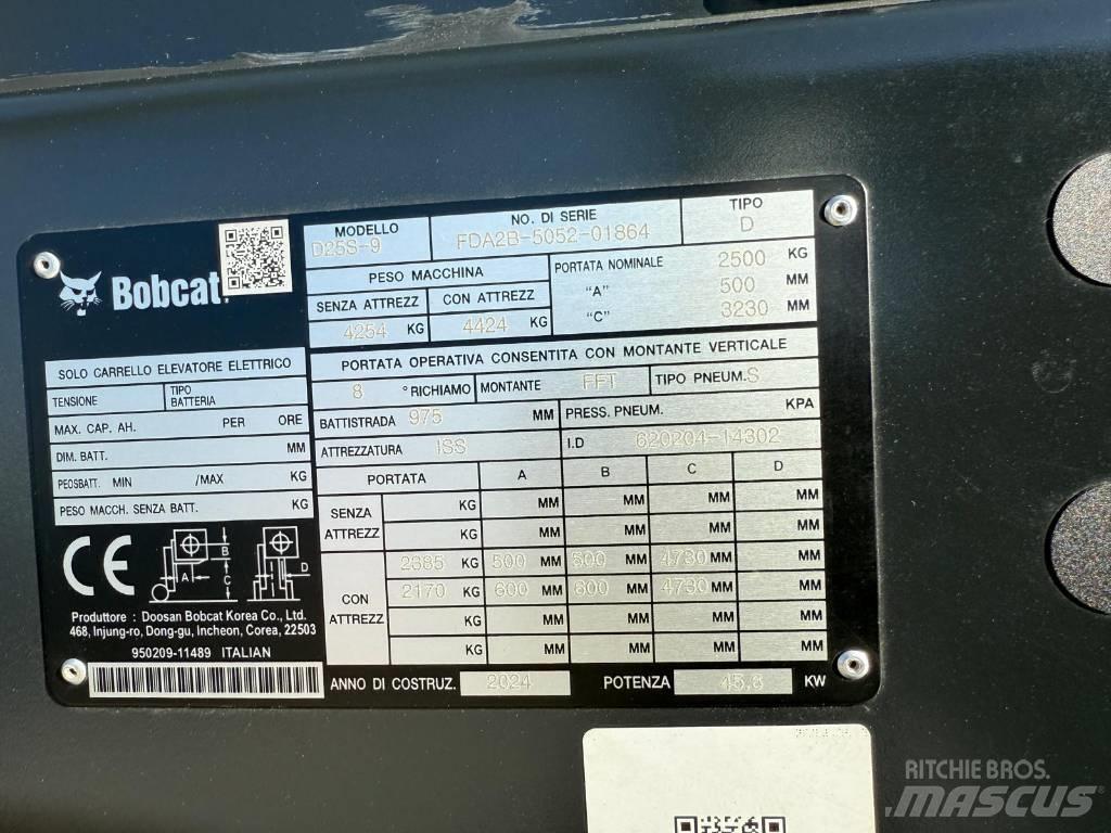 Bobcat D 25 S-9 Tehnika ar dīzeļa dzinēju