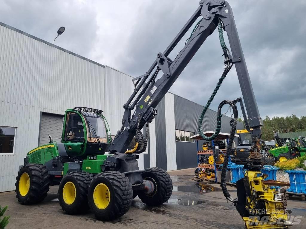 John Deere 1170 G Harvesteri