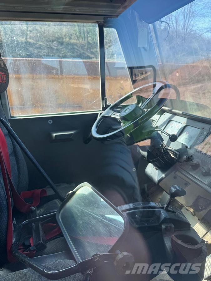 CAT 769D Kabīnes un interjers