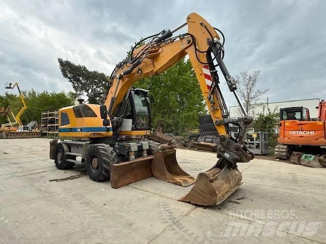 Liebherr A 914 Ekskavatori uz riteņiem