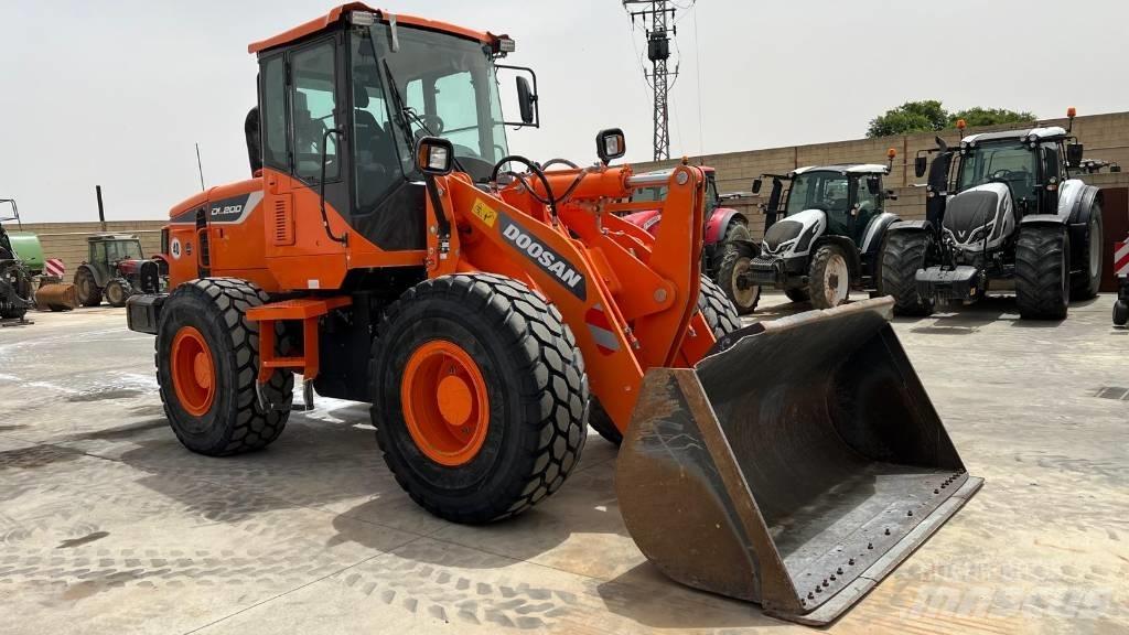 Doosan DL 200-5 Mini iekrāvēji