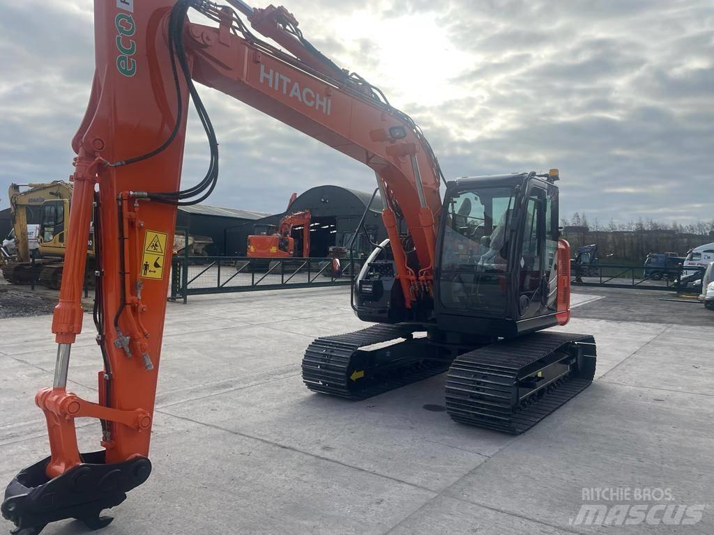 Hitachi ZX 135 US-6 Kāpurķēžu ekskavatori
