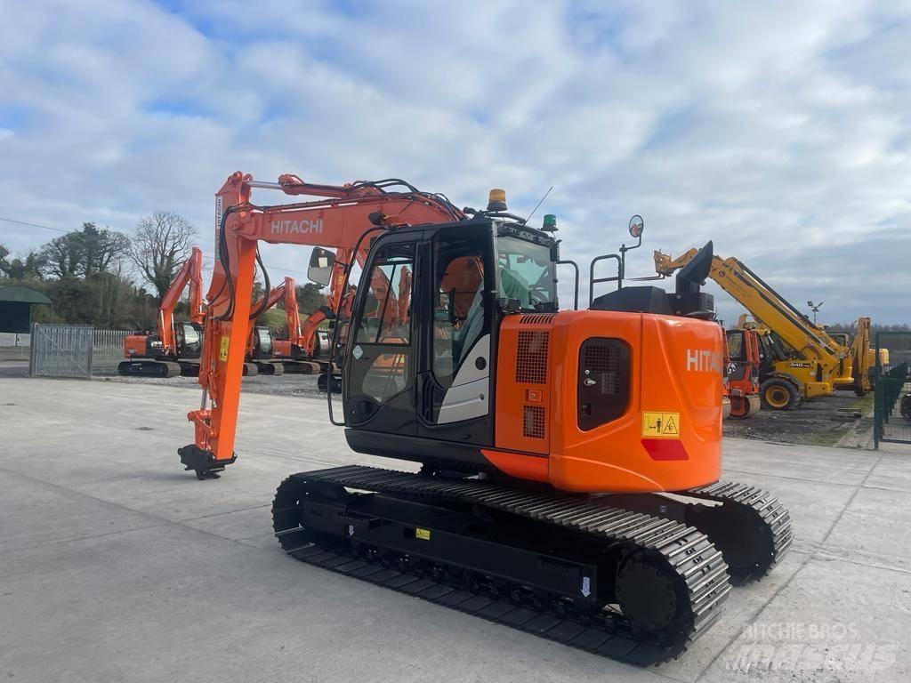 Hitachi ZX 135 US-6 Kāpurķēžu ekskavatori