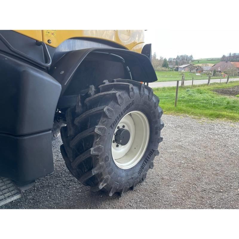 New Holland FR 700 Lopbarības novācēji