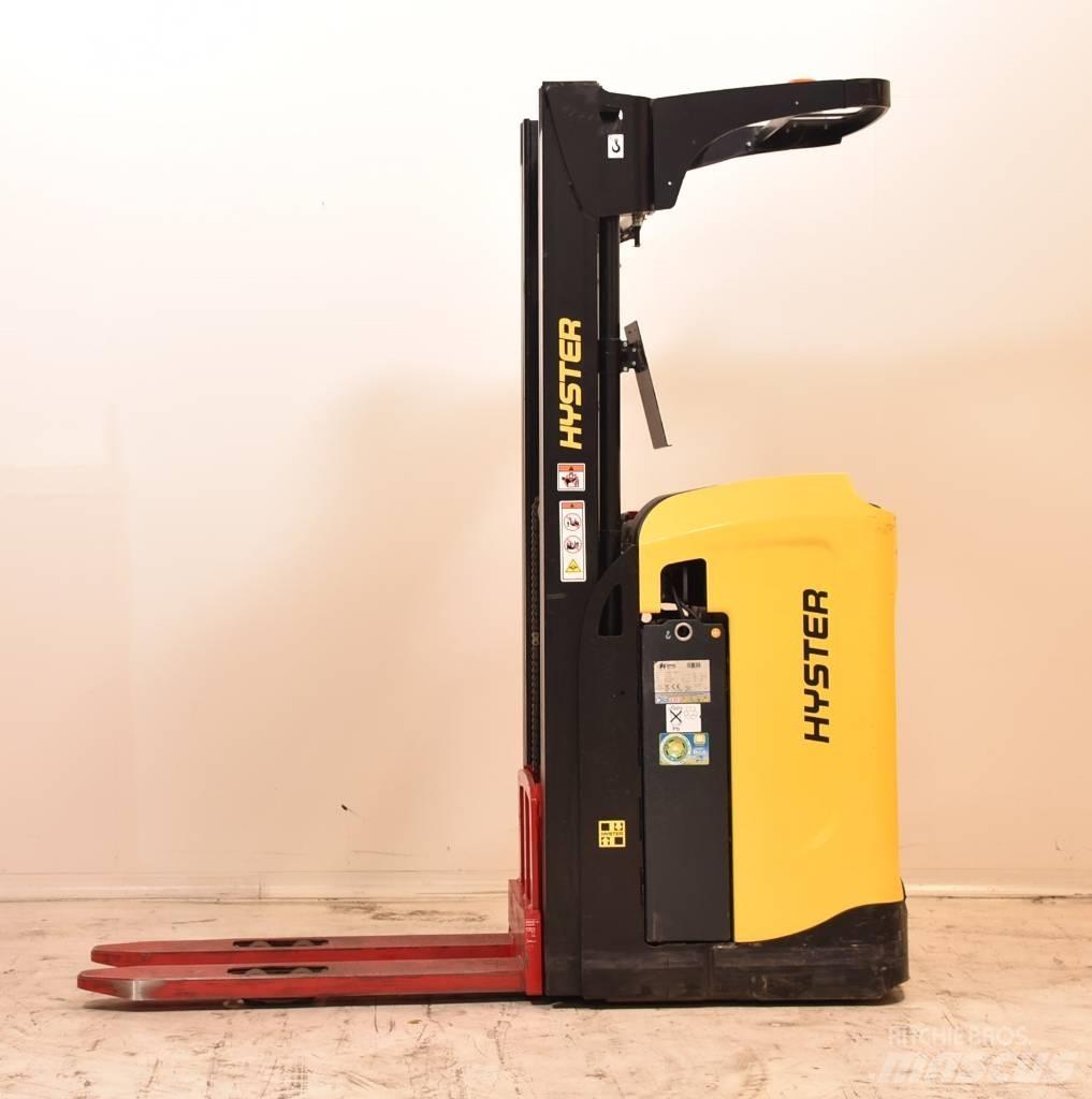 Hyster RS1.6-24 Pašgājēji krautnētāji