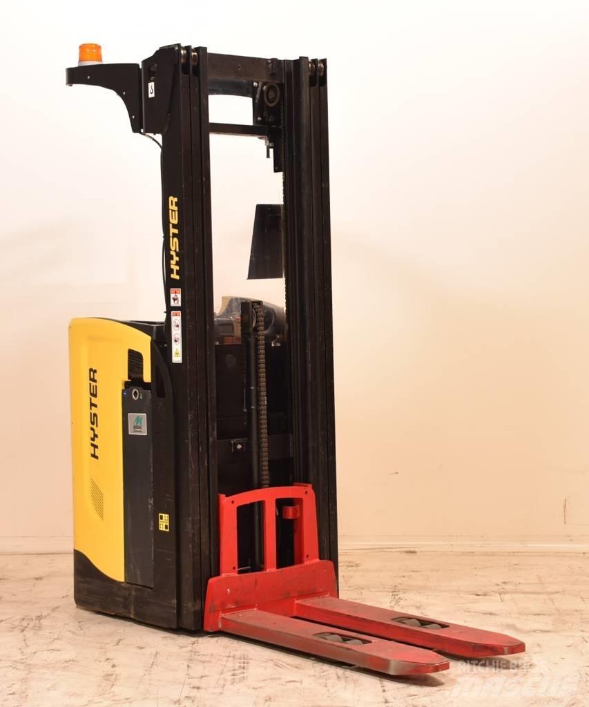 Hyster RS1.6-24 Pašgājēji krautnētāji