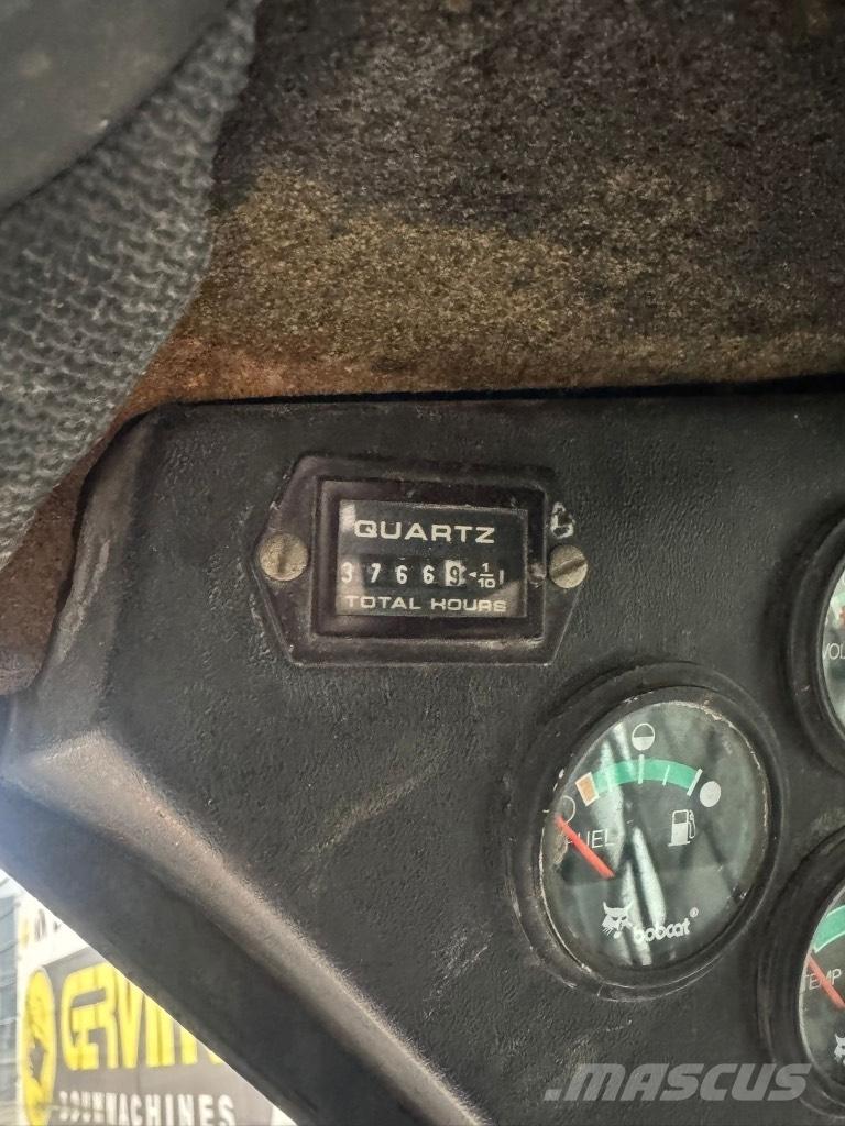 Bobcat 753 Lietoti riteņu kompaktiekrāvēji