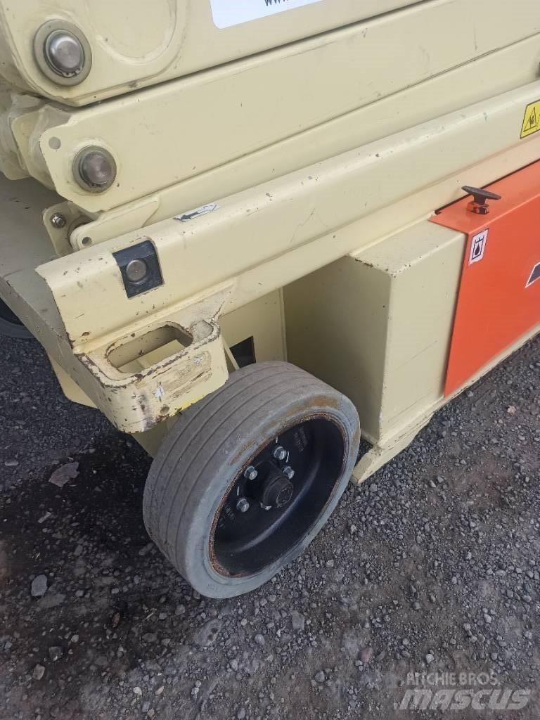 JLG 10 RS Šķerveida pacēlāji