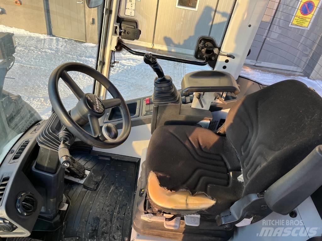 CLAAS Torion 956 Iekrāvēji uz riteņiem