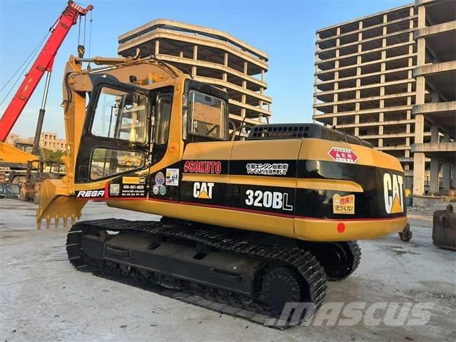 CAT 320 B Kāpurķēžu ekskavatori